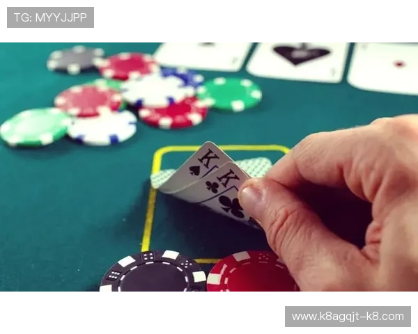 梭哈德州扑克心理战术揭秘如何在牌局中运用心理战术赢得优势